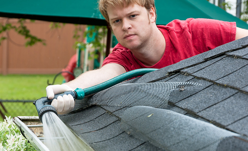 How to Clean Gutters with Gutter Guards