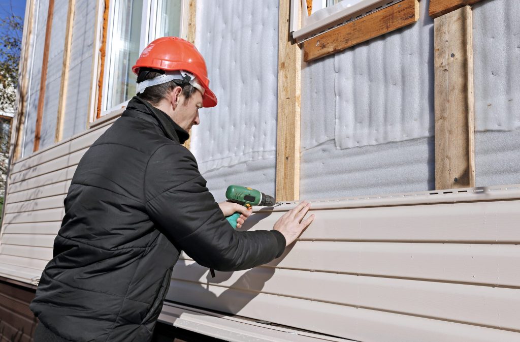 How to Remove Vinyl Siding