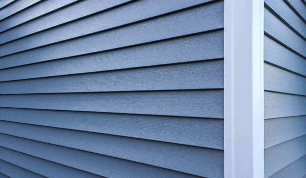 Is It a Bad Idea to Paint Vinyl Siding