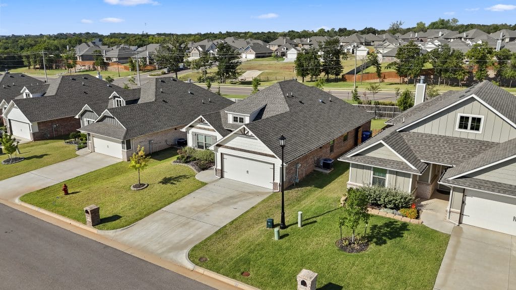 shingles roof barrio